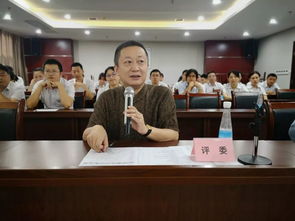 公交集團(tuán)中層及四五級(jí)學(xué)研班開(kāi)展首屆辯論賽